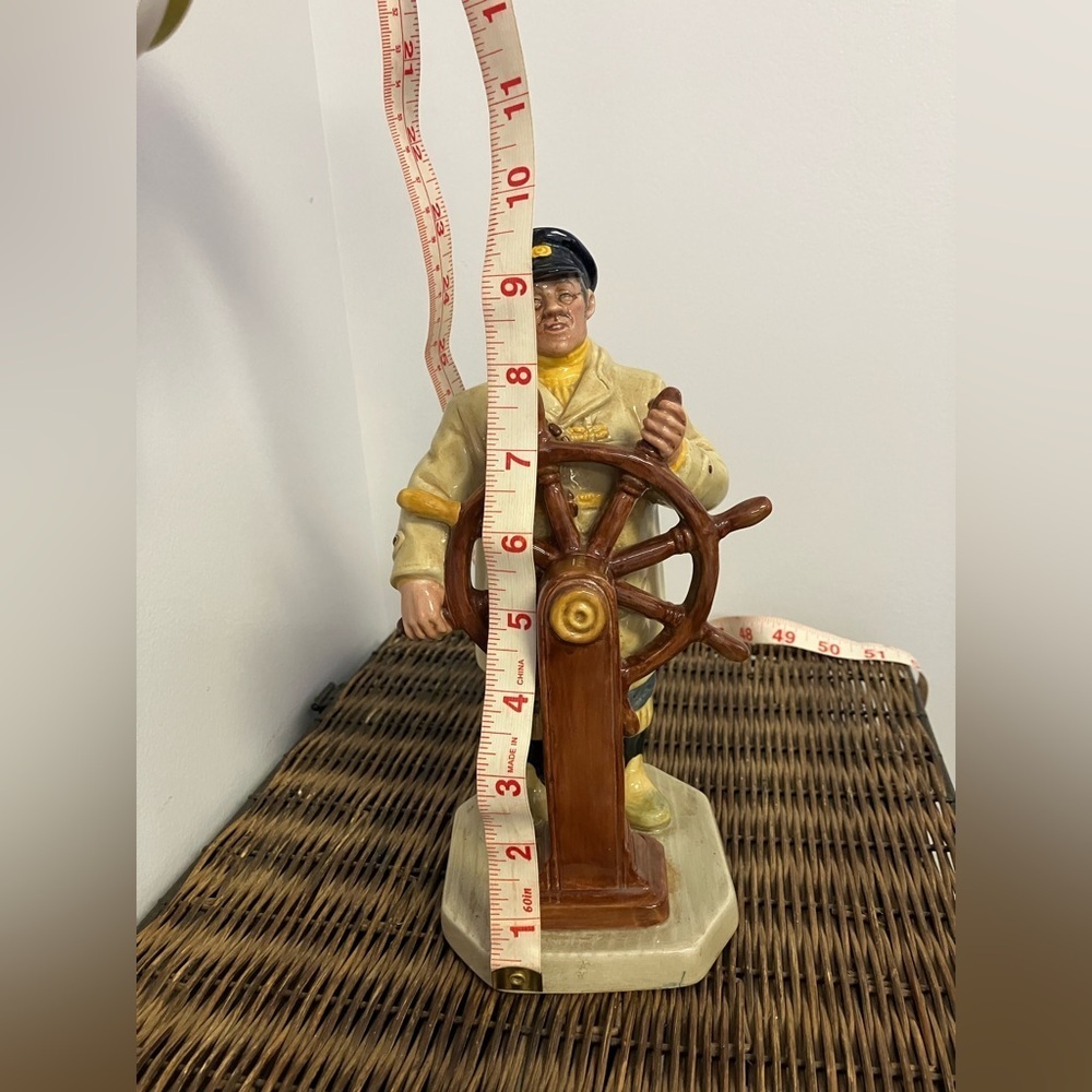 Royal Doulton Nautical Figure in Cream and Brown - Picture 10 of 10